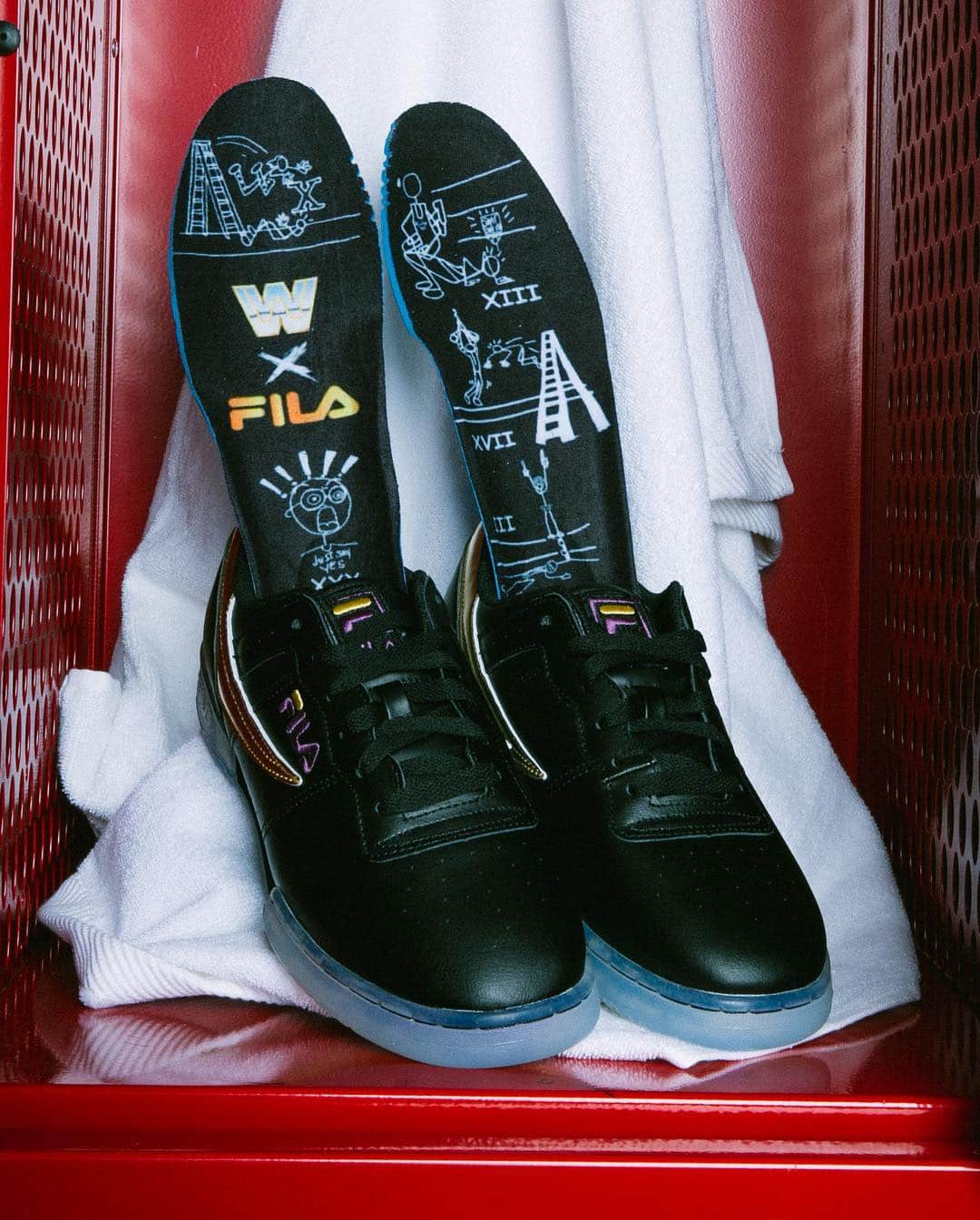 Foot Lockerさんのインスタグラム写真 - (Foot LockerInstagram)「Paying homage to the biggest night in sports entertainment, and the amazing moments that will never be forgotten comes the #FILA x @WWE O-Fit ‘Wrestlemania’! Launching 4/4, In-Store and Online」4月1日 6時12分 - footlocker