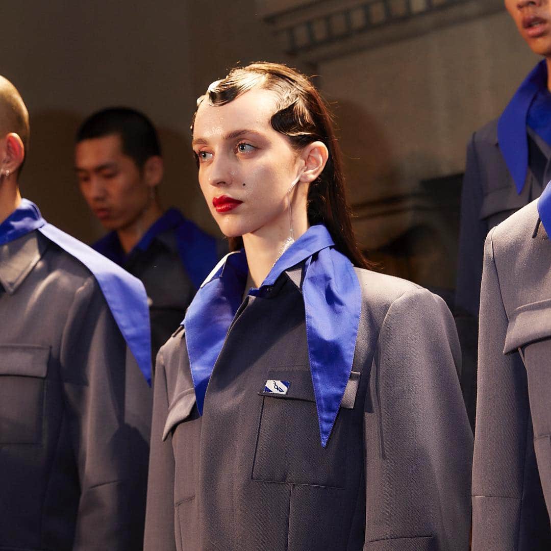 資生堂 さんのインスタグラム写真 - (資生堂 Instagram)「Shanghai Fashion Week  Ximon Lee  @ximonlee  #shanghaifashionweek #aw19  #backstage #hair and #makeup  by @shiseido_hma  #headhairstylist by @teruakishinjo  #headmakeupartist by @yuka_ishizuka_0922  @shiseido #beautyreimagined  #visiblefeelsinvisible  @shiseidopro_official  #shiseidoprofessional  @sabfa_official  #shanghai #fashion #design #fashionphotography  #上海时装周 #时装 #化妆 #发型」4月1日 1時01分 - shiseido_hma