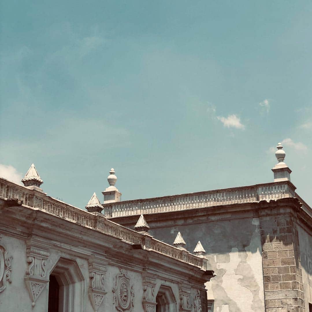 Monica Sordoのインスタグラム：「Grateful for such great days discovering Guatemala for the first time, for the new inspiring friendships I made and for the cosmic coincidences that I experienced and that will bring me back soon ✨ 🇬🇹 ✨ Thank you @sofiasofiajewelry for being the best host!」