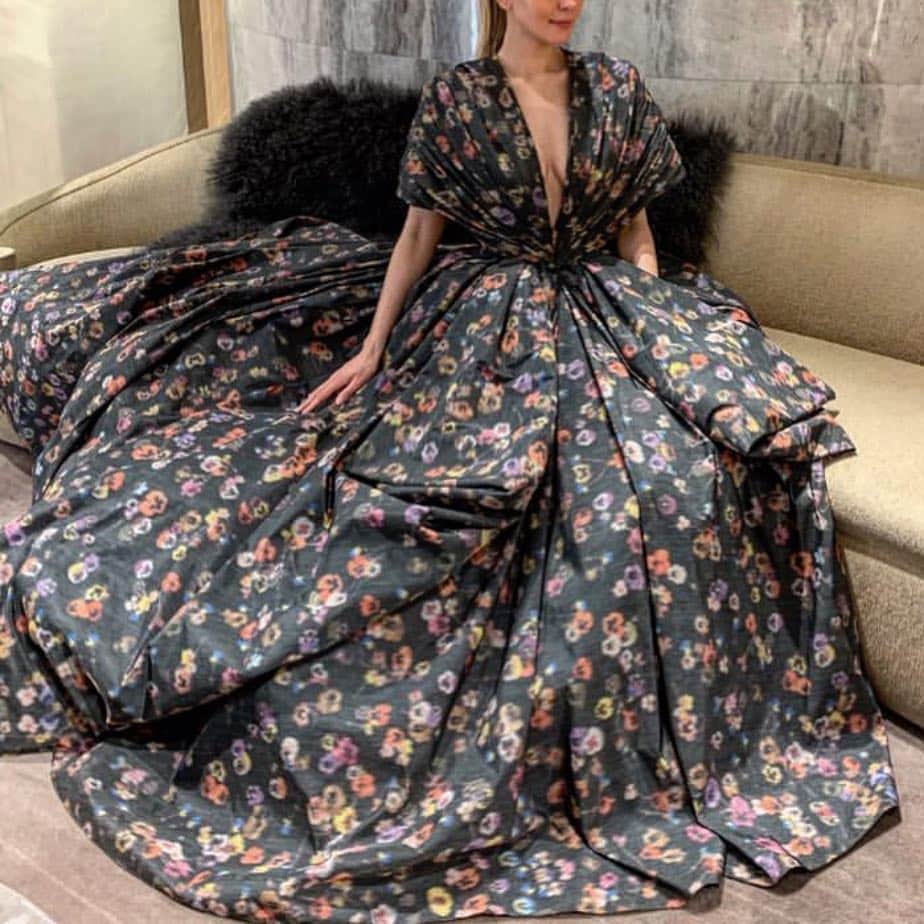 のインスタグラム：「power flower ballgown in taffeta jacquard pansies ! The #Zacposen trunk show is happening in #Chicago @neimanmarcusmichiganavenue today!!」