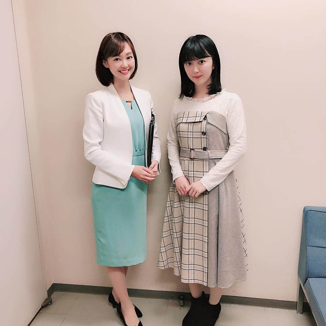 樋田かおりさんのインスタグラム写真 - (樋田かおりInstagram)「日本将棋連盟棋士の香川 愛生女流三段と控え室にて。  本日は第三回コペル杯どうぶつしょうぎ大会が開かれ、司会に行って参りました。  審判長をされた香川愛生女流三段は15歳でプロ入りされすでにキャリア10年、11年目を歩んでいらっしゃるとのこと。 若くして使命感を持って生きる！素晴らしいですね。  ご活躍を祈念致します！  #将棋 #香川愛生 #日本  #樋田かおり #コペル #幼児教室 #司会 #講演 #トークナビ #トークショー」4月1日 2時37分 - toida_kaori