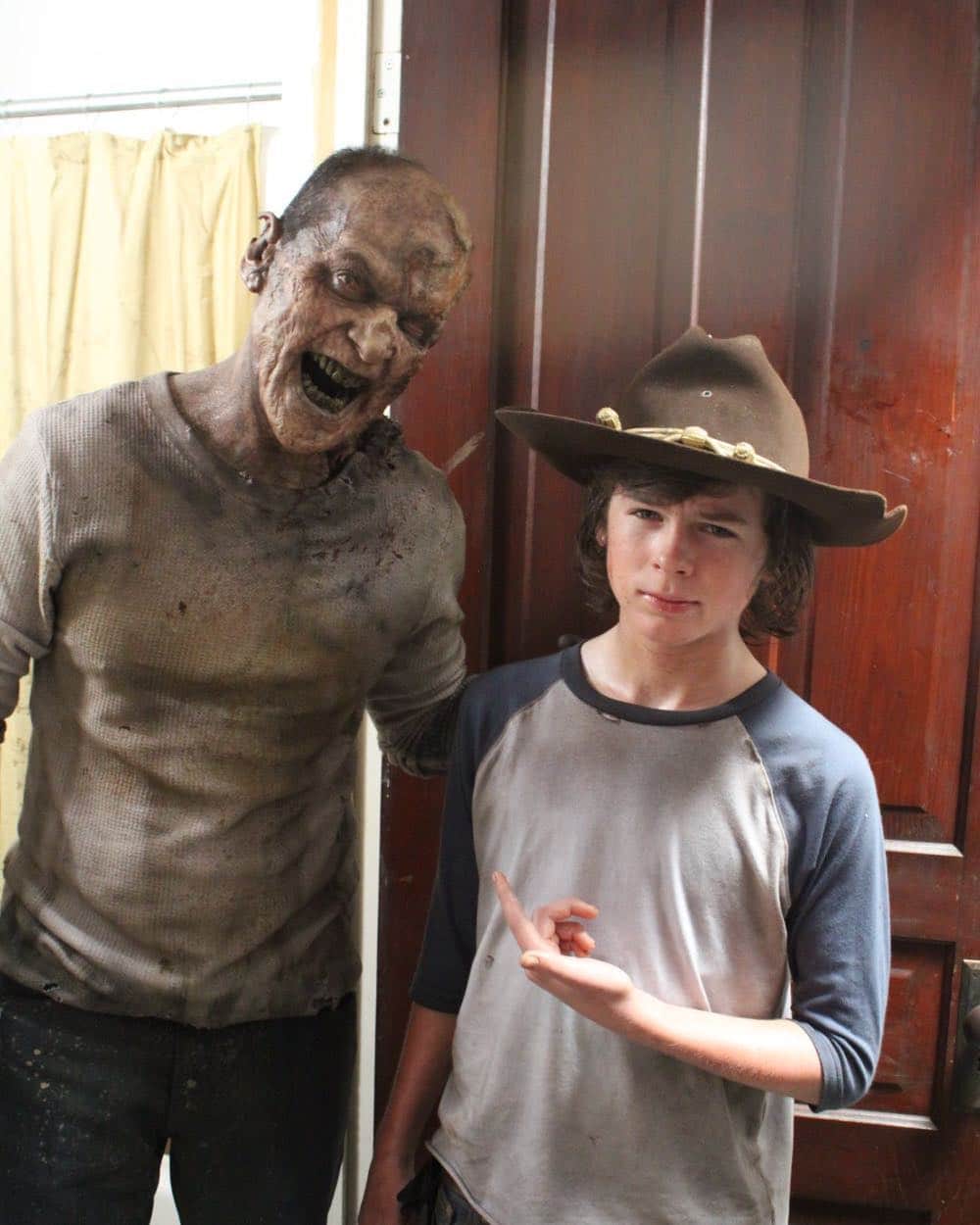 The Walking Deadさんのインスタグラム写真 - (The Walking DeadInstagram)「Season 4 episode 9 @crognalegino tries to keep Carl from his pudding.」4月1日 2時56分 - amcthewalkingdead