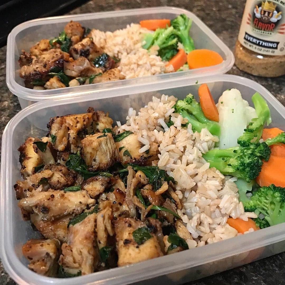 Flavorgod Seasoningsさんのインスタグラム写真 - (Flavorgod SeasoningsInstagram)「🔊🔊ATTENTION MEAL PREPPERS‼‼⁣ 🚨🚨🍱🍱🤩🤩PERFECT FOR MEAL PREPPING‼‼‼ ⁣ -⁣ ✅ZERO CALORIES PER SERVING⁣ ✅MADE FRESH⁣ ✅MADE LOCALLY IN US⁣ ✅FREE GIFTS AT CHECKOUT⁣ ✅GLUTEN FREE⁣ ✅PALO & KETO FRIENDLY⁣ -⁣ Available here ⬇️⁣ CLICK link in the bio -> @flavorgod⁣ or visit website: www.flavorgod.com⁣ -⁣ Meal prep by: @kdub1472⁣ -⁣ -⁣ #food #foodie #flavorgod #seasonings #glutenfree #keto #paleo  #foodporn #mealprep #kosher ⁣」4月1日 3時00分 - flavorgod