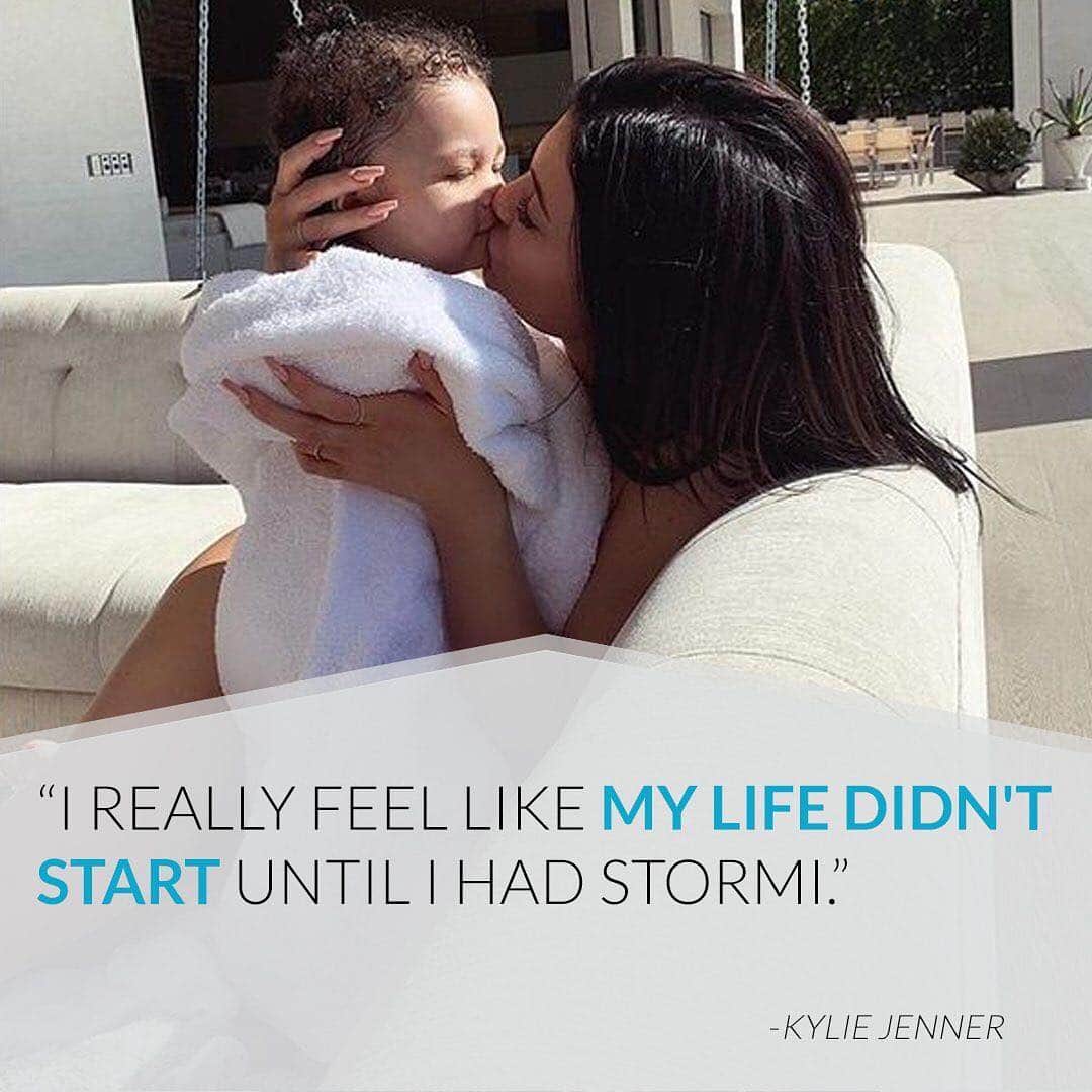 E! Onlineさんのインスタグラム写真 - (E! OnlineInstagram)「Kylie Jenner is opening up about motherhood and how Stormi changed her life for the better. ❤️ Link in bio for how she feels about having more kids soon. (📷: @kyliejenner)」4月1日 3時02分 - enews
