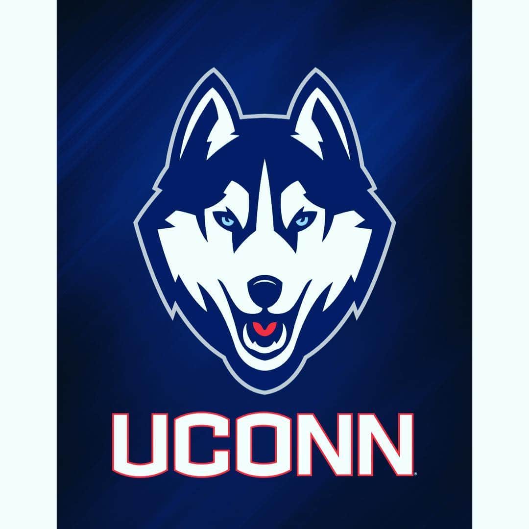 レイ・アレンのインスタグラム：「Congratulations to @uconnwbb for their 12th straight trip to the final four! Great job ladies! #tampabound #bleedblue #gohuskies」
