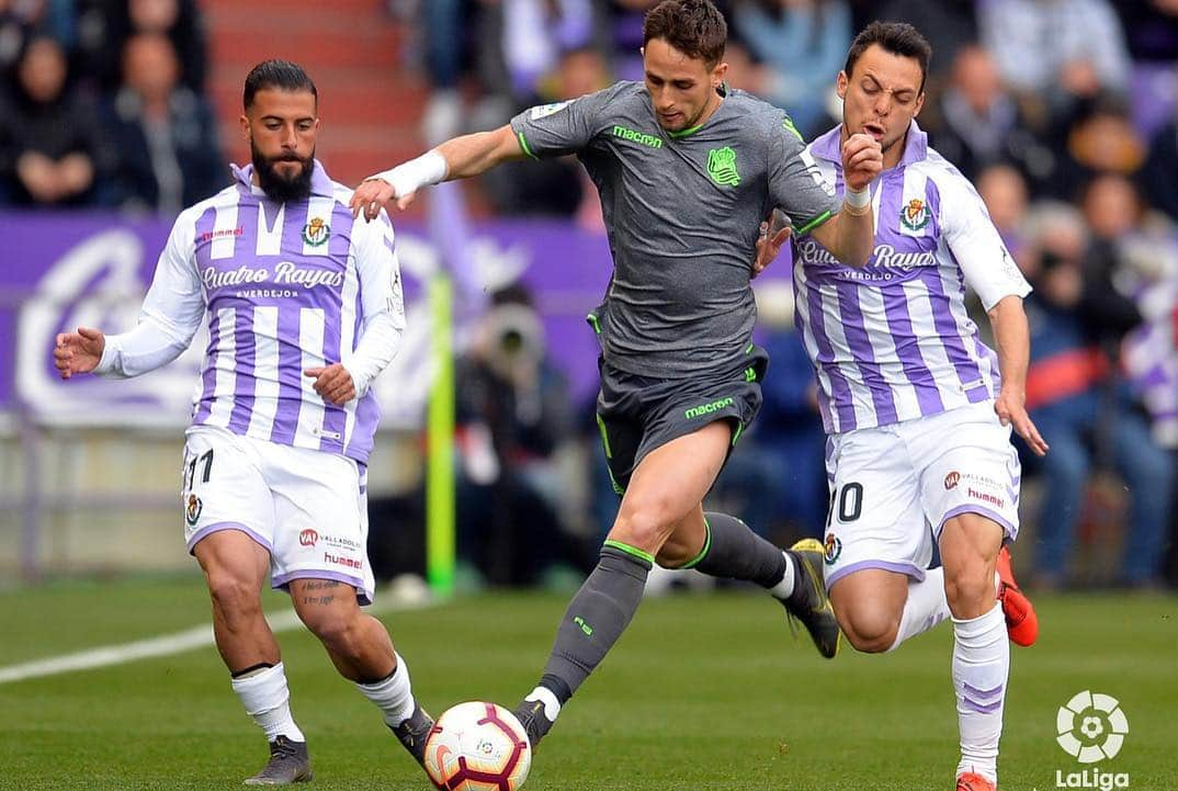 レアル・ソシエダさんのインスタグラム写真 - (レアル・ソシエダInstagram)「Real Valladolid 1-1 #RealSociedad . #RealValladolidRealSociedad」4月1日 3時22分 - realsociedad