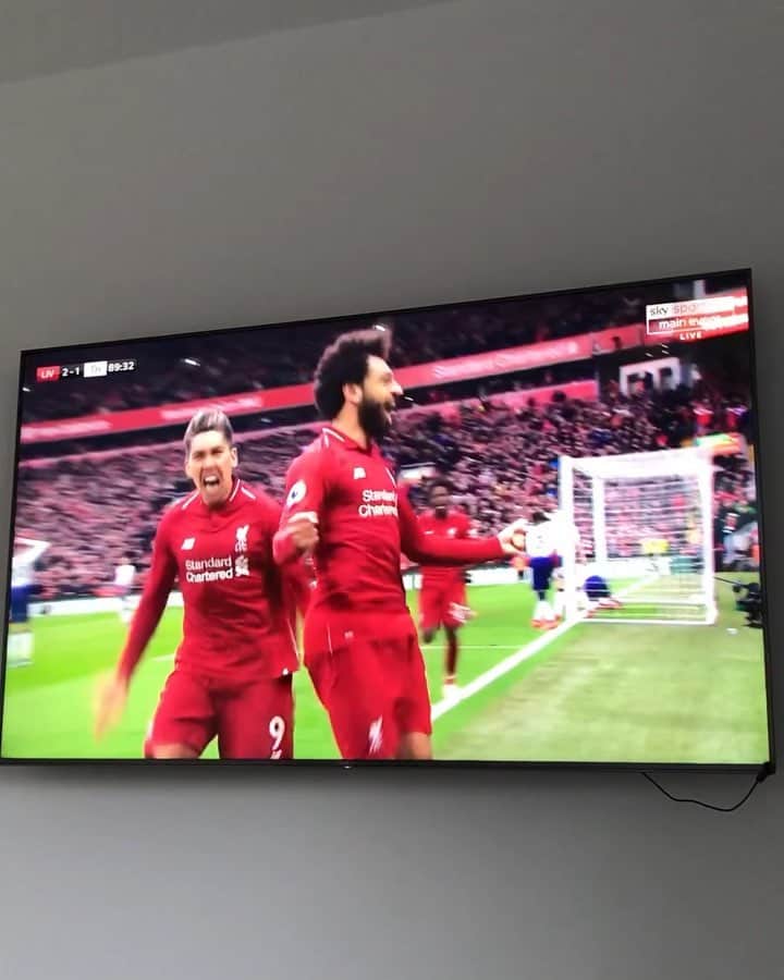 F2Freestylersのインスタグラム：「Liverpool fans be like... Wait what?! 💦👀😂😂😂 #Liverpool #Spurs #banter」