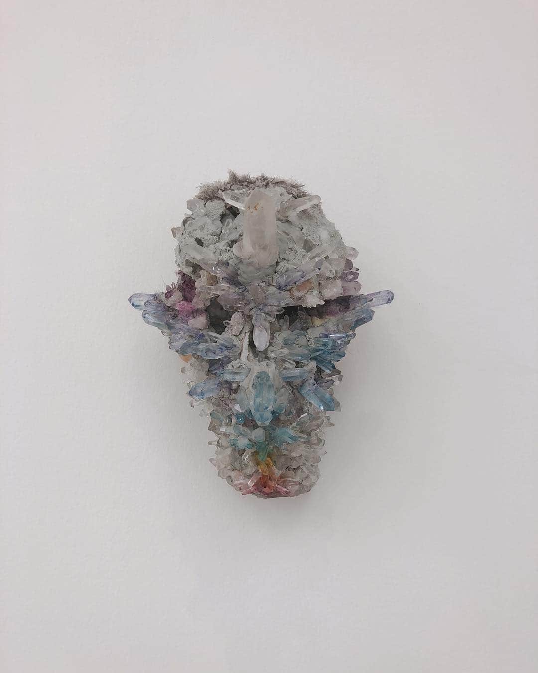 小柴綾香さんのインスタグラム写真 - (小柴綾香Instagram)「#avibratingman by #davidaltmejd  個人的には、今回のアートウィークで一番好きなexhibitionだった💕 #whitecube #gallery #art #contemporaryart #hongkong #hk #香港 #artweek #hongkongartweek #hkartweek #sculpture」4月1日 14時02分 - ayakakoshiba