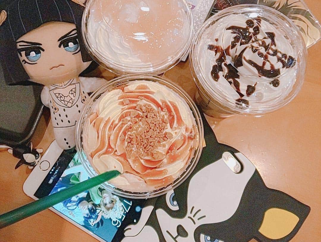 華密美琉さんのインスタグラム写真 - (華密美琉Instagram)「オンリーとアフター行ってきた！ https://twitter.com/chamomi017/status/1112301597038542848?s=21 #jojocosplay #jojocosplayer #コスプレ好き #コスプレイヤー自画撮り部 #コスプレ #jojosbizarreadventure #ジョジョの奇妙な冒険 #ジョジョ #ジョジョの奇妙な冒険黄金の風 #ジョジョ5部 #giogio #ジョジョ好き #コスプレイヤー #コスプレメイク #ジョジョオンリー  ツイートたくさんいいねやRTすることを許可するゥゥゥ！！」4月1日 14時04分 - chamomile_chami