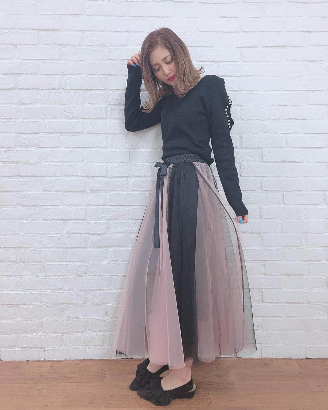守田美咲さんのインスタグラム写真 - (守田美咲Instagram)「コーデ🖤💓🖤💓 #ootd #コーデ #スカートコーデ #夢展望 #model #春コーデ」4月1日 14時12分 - misamisa_kimono
