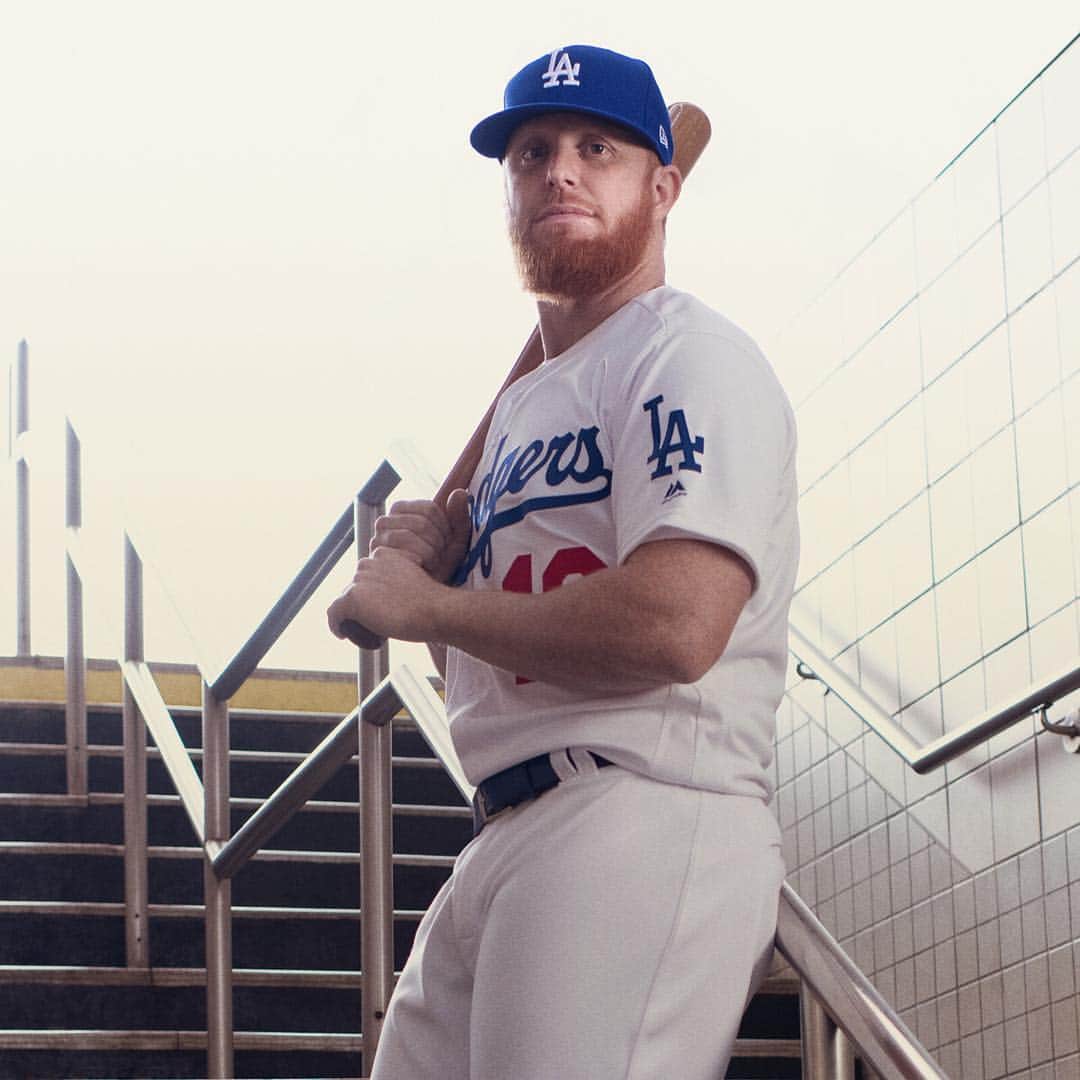 のインスタグラム：「Justin Turner in the Los Angeles Dodgers Official On-Field #59FIFTY Fitted #NewEraCap. Find your team at neweracap.jp WE REIGN AS ONE. #NewEraJapan #MLB #Cap #59FIFTY #LosAngelsDodgers #JustinTurner」