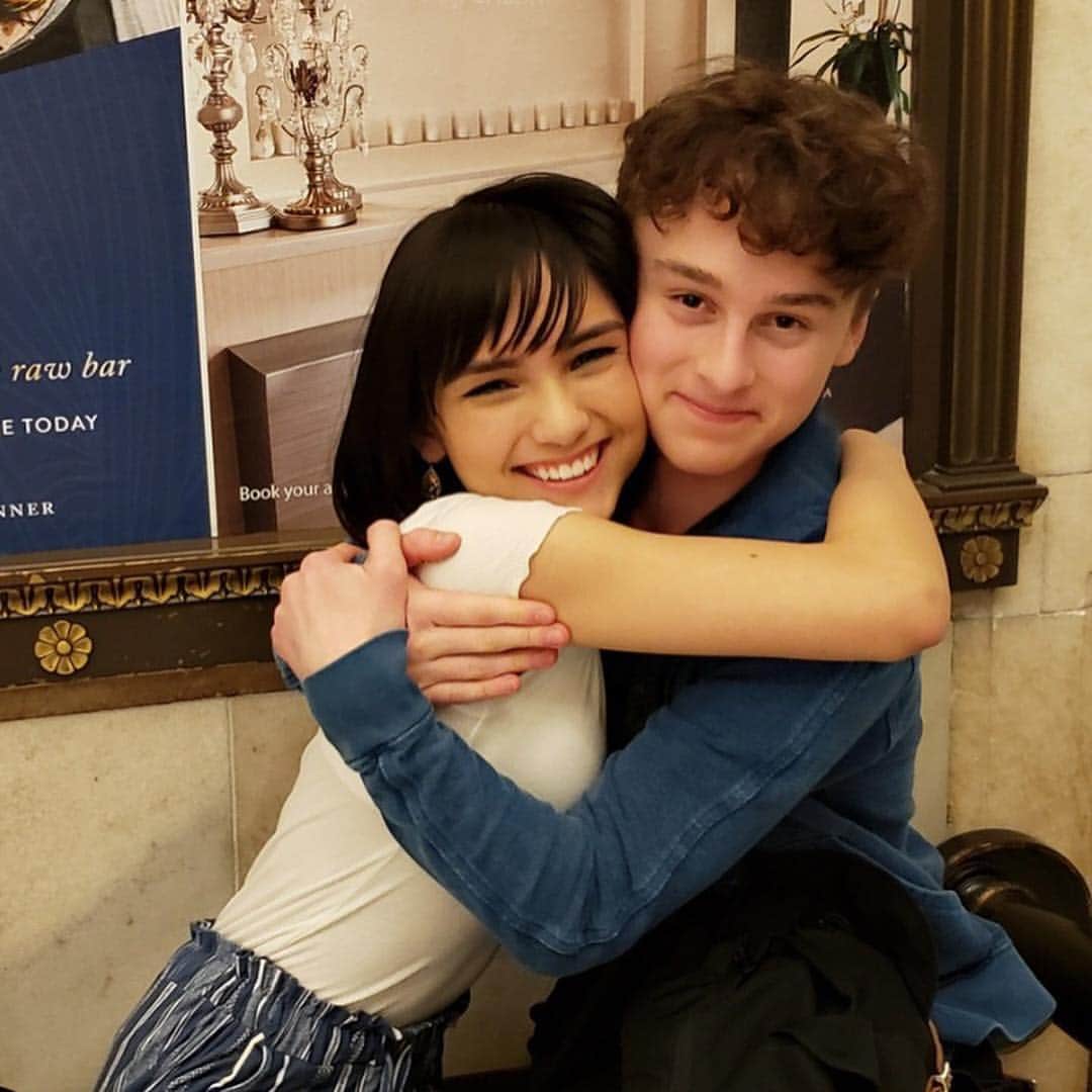 ワイヤット・オレフさんのインスタグラム写真 - (ワイヤット・オレフInstagram)「thanks dawg (girlfriend)」4月1日 7時01分 - wyattoleff