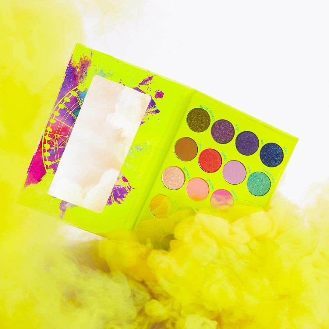 BH Cosmeticsさんのインスタグラム写真 - (BH CosmeticsInstagram)「When you can't choose just one color...💜💙💛💚 You'll be the definition of #FestivalInspo with our #BHColourFestival palette - featuring shades like Sequins, VIP, Center Stage and more for electric eye looks!⚡ Link in bio to shop! #bhcosmetics #crueltyfreemakeup #crueltyfreebeauty」4月1日 7時19分 - bhcosmetics