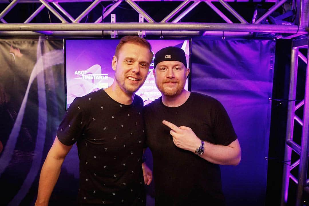 Ultra Music Festivalさんのインスタグラム写真 - (Ultra Music FestivalInstagram)「Regrettably, @ericprydz is unable to be present for his performance today due to an acute medical condition. We wish him a speedy recovery.  Instead, for the first time EVER at Ultra Music Festival, @arminvanbuuren will play a special @asotlive extended set. Don’t miss this incredible, unique opportunity to see this historic performance.」4月1日 7時44分 - ultra