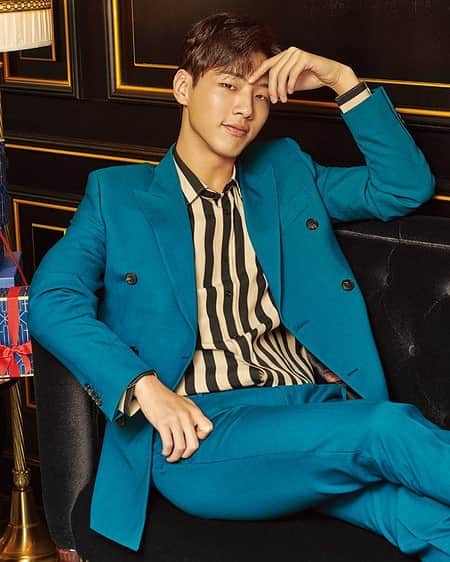 のインスタグラム：「Ji Soo  @actor_jisoo -💜 for Arena Homme Plus Korea December 2018. 📸 by Kim Tae Sun . . . . . .  #jisoo #지수#김지수 #KimJiSoo #korean #koreanboy#맞팔 #셀스타그램 #셀카 #얼스타그램 #데일리 #선팔 #인스타그램  #l4l #f4f  #like4like #ootd  #おしゃれ #オシャレ #いいね返し #フォロー #韓国人 #韓国 #セルカ #自撮り #ファッション #フォロー #daliylook #귀여운」