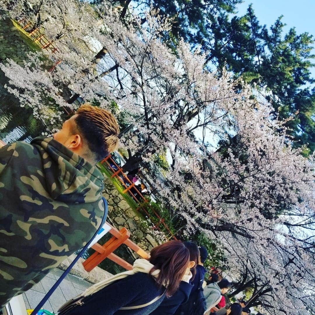 野元勇志さんのインスタグラム写真 - (野元勇志Instagram)「ここから‼️ 新しい年号の幕開け #underdog #実は #絶対結婚しない男 #今日は何の日？ #そうエイプリール #信じるか信じないかはあなた次第」4月1日 9時41分 - ta_bo47