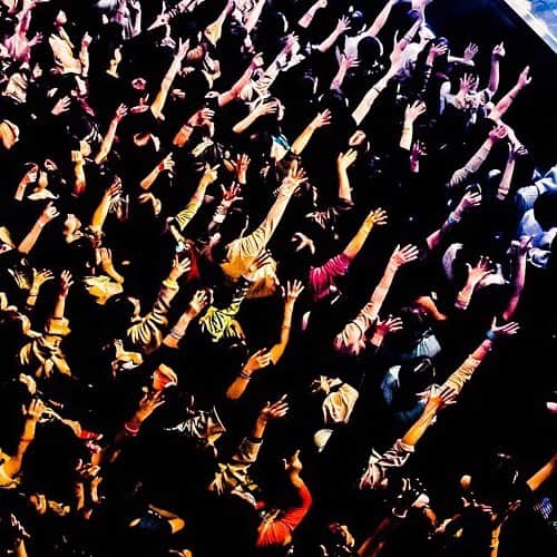 WEAVER（ウィーバー）のインスタグラム：「03/31 WEAVER 14th Tour 2019「I'm calling you〜流星前夜〜」in Tokyo⠀ ⠀ Photo by @hamanokazushi ⠀⠀ #WEAVER #band #piano #rock #pop #music #japan #kobe #杉本雄治 #奥野翔太 #河邉徹 #id2 #流星コーリング #リヴィジョンズ #カーテンコール #10周年 #神戸国際会館⠀#平成最後」