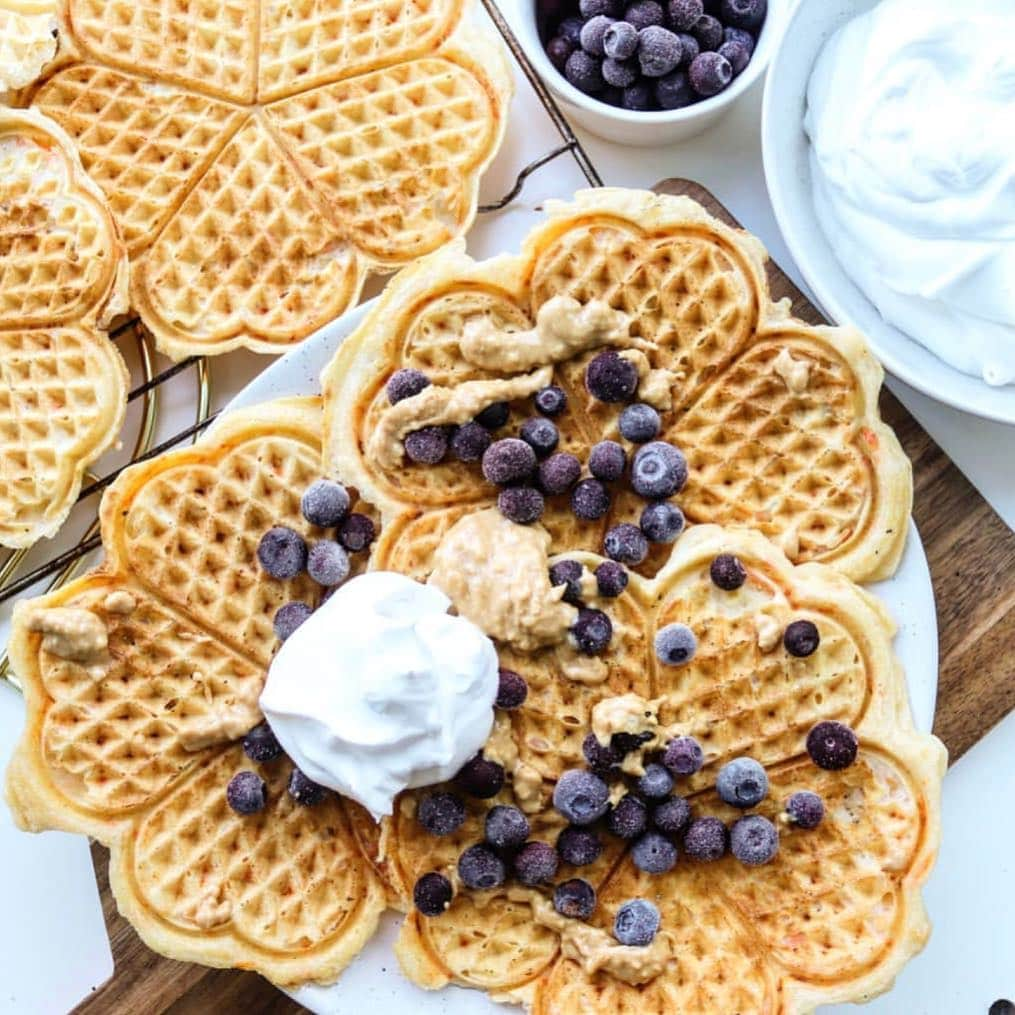 Wet Sealさんのインスタグラム写真 - (Wet SealInstagram)「Who else loves breakfast for dinner? Or actually, waffles anytime? 😂 #Currentlycraving via @itsahealthylifestyle xo」4月1日 9時51分 - wetseal