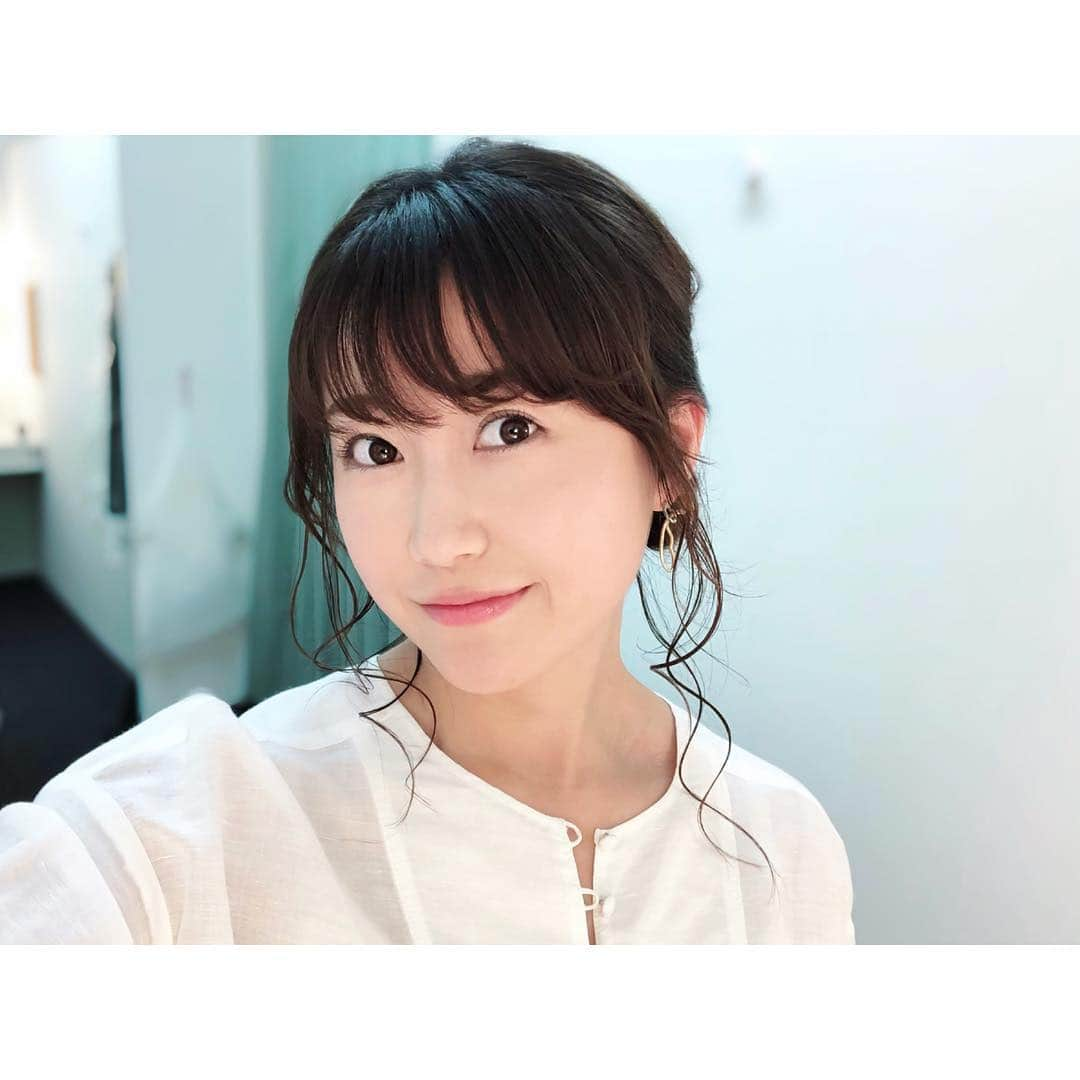 津田麻莉奈さんのインスタグラム写真 - (津田麻莉奈Instagram)「【新番組のお知らせ⚾️✨】 4月からスタートするJSPORTS新番組 「MLBイッキ見！」(毎週金曜22時〜) でMCをさせて頂く事になりました🙇‍♀️ ⁑ コメンテーターはAKI猪瀬さんです✨ 私はMLB初心者ですが、楽しみながらお伝えして行けるよう頑張ります！ ⁑ 💟初回は4/5(金)22:00〜22:45💟 ゲストはなんと藪恵壹さん！😆 是非ご覧下さい💓 ⁑ JSPORTS @jsports_official  https://www.jsports.co.jp/ ⁑ #新年度 #新番組 #がんばります #JSPORTS #MLBイッキ見 #MLB #メジャーリーグ #majorleaguebaseball  #野球 #野球好き #⚾️ #まりなる #津田麻莉奈」4月1日 9時54分 - tsudamarinal