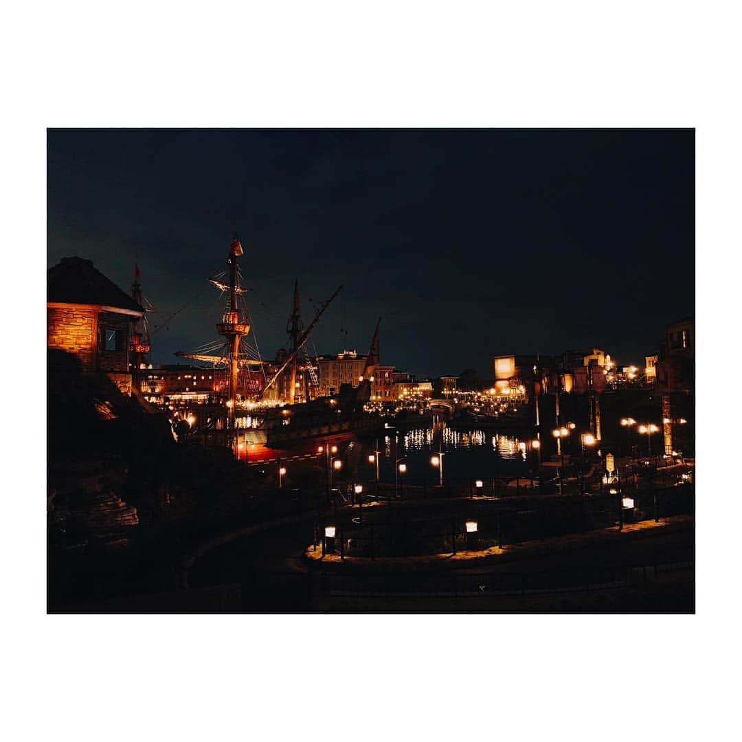 水崎綾女さんのインスタグラム写真 - (水崎綾女Instagram)「beautiful scenery!!!! #tdl #tds #tokyodisneyland #tokoydisneysea #Disny #disneysea #scenery #Night #nightview」4月1日 10時26分 - misakiayame