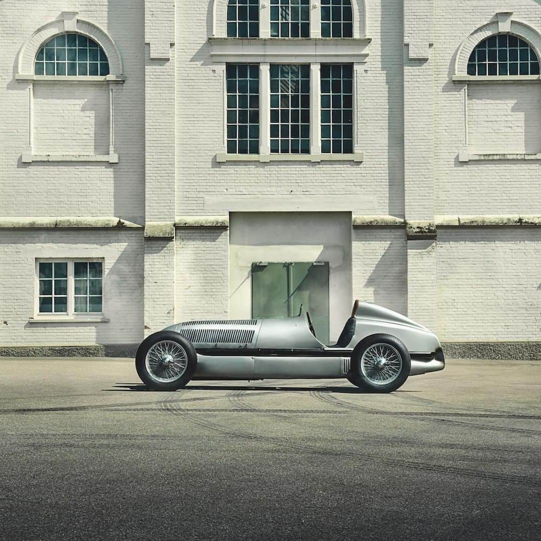 メルセデス・ベンツさんのインスタグラム写真 - (メルセデス・ベンツInstagram)「This classic Mercedes-Benz W 25 had an output of 354 horsepower, no joke. 🌟 @mercedesbenzmuseum 📸: @fredericschlosser for #MBsocialcar ______________________________ #MercedesBenz #Classic #MercedesBenzW25 #Oldtimer #Icon #museum #Car #Mercedes #silverarrow #mercedesbenzmuseum」4月1日 11時00分 - mercedesbenz