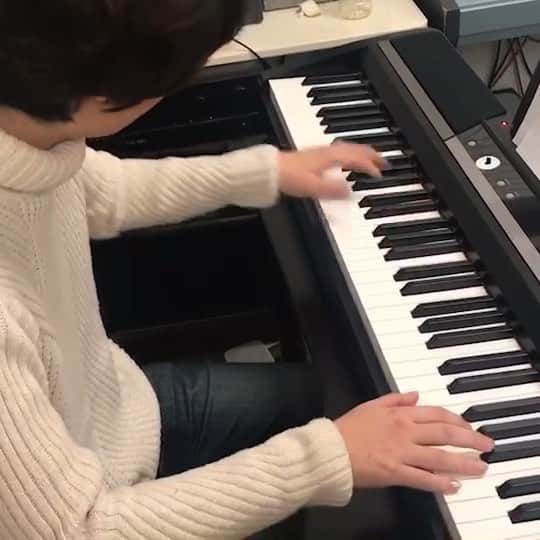 naoのインスタグラム：「また作曲合間に即興。 途中で切れますが💦 テーマ 春の訪れ」