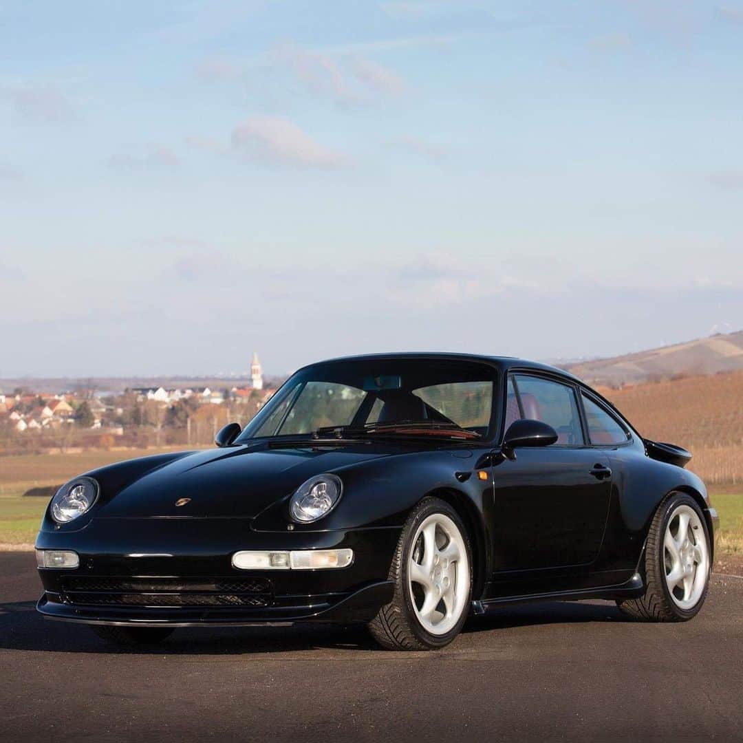 HYPEBEASTさんのインスタグラム写真 - (HYPEBEASTInstagram)「#hypeAF: This 1994 @porsche 911 Turbo is heading to auction. Not only is the car in mint condition, but is of prototype designation and reportedly the last of its kind to survive. It’s expected to fetch between €295,000-€395,000 EUR (approximately $331,311-$443,620 USD) due to its incredibly rare status. Swipe for a closer look at it.  Photo: @rmsothebys」4月1日 11時19分 - hypebeast