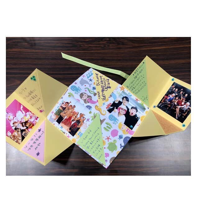 旺季志ずかさんのインスタグラム写真 - (旺季志ずかInstagram)「昨日の吉本坂の握手会で いただいた宝物 ありがとう💓」4月1日 11時26分 - shizuka_ouki