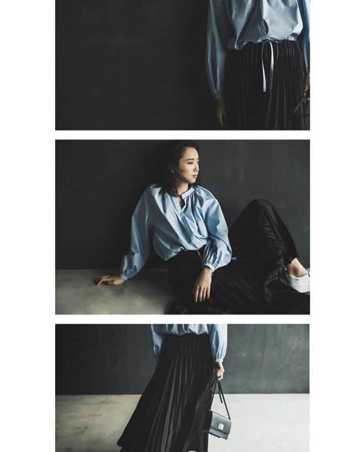 mid pressのインスタグラム：「. . . oggi5月号 / BLENHEIM ▶︎ギャザーストリングブラウス  U330-002 ￥16,000 ▶︎サテンプリーツスカート  U430-005 ￥25,000 . . . #BLENHEIM #ブレンヘイム  #雑誌掲載商品 #oggi」