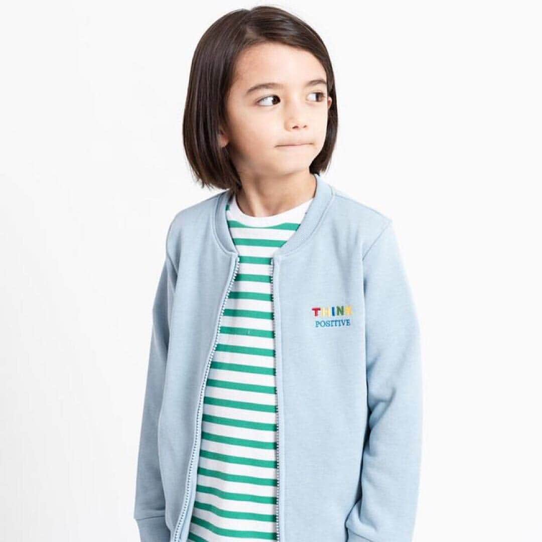 smarbyさんのインスタグラム写真 - (smarbyInstagram)「. 今日から4月。 お外で遊ぶ機会も多くなってきましたね。 そろそろ、お子さんのUV対策も気になるところ。 SHIPSから、UVカット効果のあるC:LIKEという機能性素材を使用した、裏毛ジップブルゾンとフードジップパーカーが登場。 UVカット・吸水速乾に、縮みが少なく、シワになりにくい形態安定の機能も兼ね備えた優れもの！ これからの時期に活躍する、軽めのアウターです♪  ジップブルゾンにはカラフルな刺繍、パーカーにはSHIPSの刺繍入り。 ベビーサイズ、キッズサイズで展開しています。  他にも素敵な春夏新作がラインナップ。 SHIPS KIDSは、“バイヤーおすすめ”からご覧ください。 ＜吸水速乾・UVカット・形態安定＞C:LIKE 裏毛 ジップ ブルゾン(100～130cm) ライトブルー ¥8,100(税込) ＜吸水速乾・UVカット・形態安定＞C:LIKE フード ジップ パーカー(80～90cm) ピンク ¥6,912(税込) . #ships#shipskids#シップス#シップスキッズ#2019ss#新作#ジップブルゾン#キッズパーカー#ベビーパーカー#uvカット#通園通学#公園遊び#お出かけコーデ#smarby#スマービー#子供服通販」4月1日 11時49分 - smarby_official