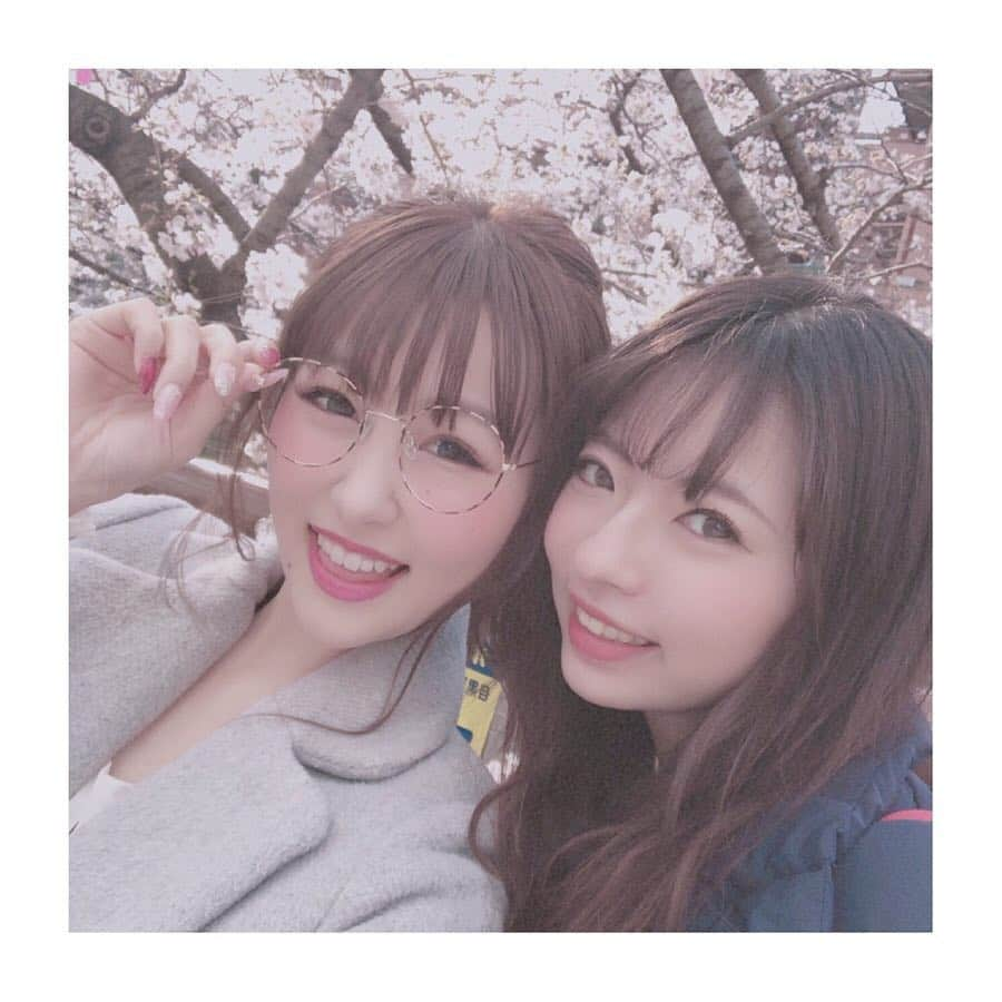 相田瑠菜さんのインスタグラム写真 - (相田瑠菜Instagram)「🌸🌸🌸 4月1日新元号が発表されました♡ 「令和」#令和 #新元号  万葉集の梅の花の歌からだって♪ 歴史が動く瞬間鳥肌経ちました！ 🌸🌸🌸 平成残り1ヶ月ですが最後に 最高の友達に出会えました✌️ 美咲とお寿司ランチ～❤️ ついでに桜も見といた👀笑笑 🌸🌸🌸 #bestfriend #beautiful #sakura #🌸 #お花見 #japan #japanesegirl #japanese #like4follow #like4likes #followｍe #likeforfollow #actress #nakameguro #favorite #tokyo #shibuya #お花見 #ランチ #お花見コーデ #lunch #寿司 #sushi #食べ歩き #🍡」4月1日 11時51分 - _aina_official