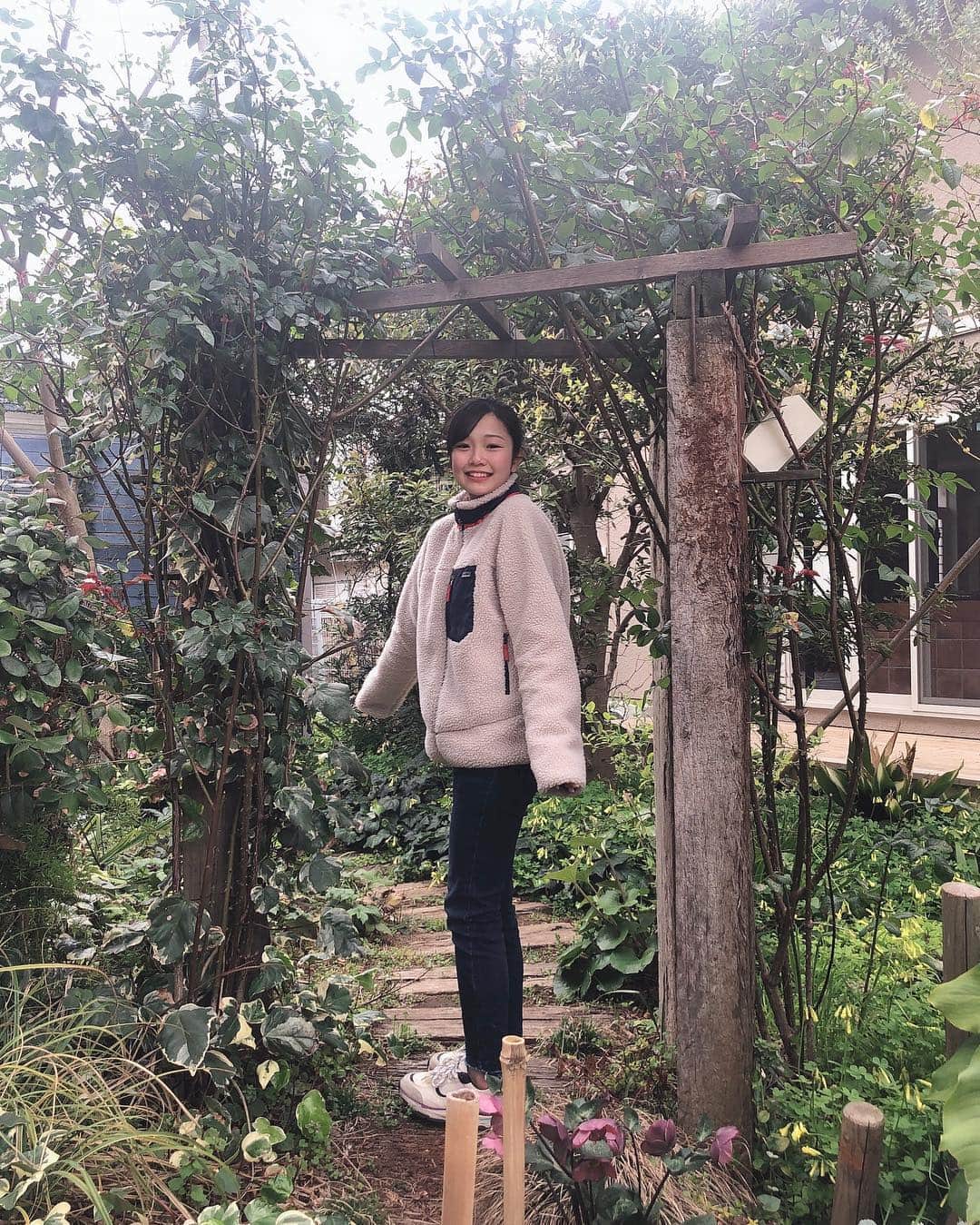 miyuのインスタグラム：「4月になりましたね！14日から活動再開します。高校三年生になりました私も応援してください😊」