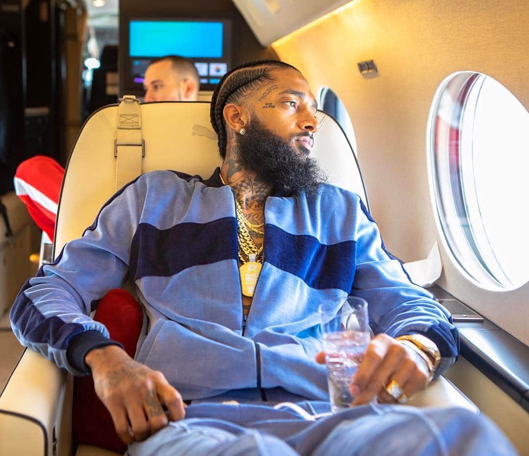 ファンクマスター・フレックスのインスタグラム：「Gone too soon... @nipseyhussle Rest easy...」