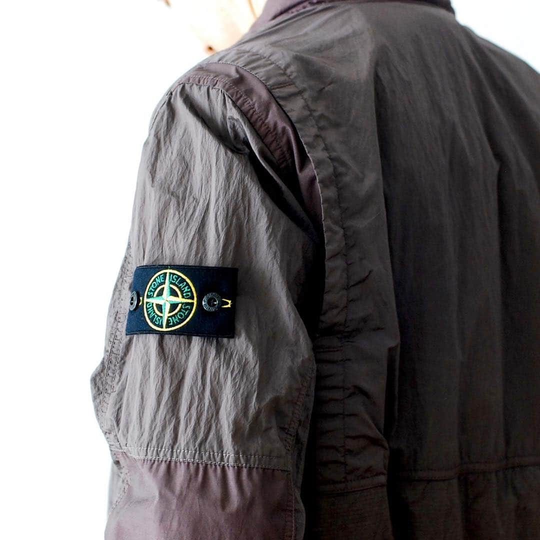 wonder_mountain_irieさんのインスタグラム写真 - (wonder_mountain_irieInstagram)「_ STONE ISLAND / ストーンアイランド “NYLON METAL WATRO RIPSTOP” ￥102,600- _ 〈online store / @digital_mountain〉 http://www.digital-mountain.net/shopdetail/000000009459/ _ 【オンラインストア#DigitalMountain へのご注文】 *24時間受付 *15時までのご注文で即日発送 *1万円以上ご購入で送料無料 tel：084-973-8204 _ We can send your order overseas. Accepted payment method is by PayPal or credit card only. (AMEX is not accepted)  Ordering procedure details can be found here. >>http://www.digital-mountain.net/html/page56.html _ 本店：#WonderMountain  blog>> http://wm.digital-mountain.info/blog/20190401/ _ #STONEISLAND #ストーンアイランド  tee→ #stoneisland ￥18,360- pant→ #minotaur ￥31,320- _ 〒720-0044  広島県福山市笠岡町4-18  JR 「#福山駅」より徒歩10分 (12:00 - 19:00 水曜定休) #ワンダーマウンテン #japan #hiroshima #福山 #福山市 #尾道 #倉敷 #鞆の浦 近く _ 系列店：@hacbywondermountain _」4月1日 12時28分 - wonder_mountain_