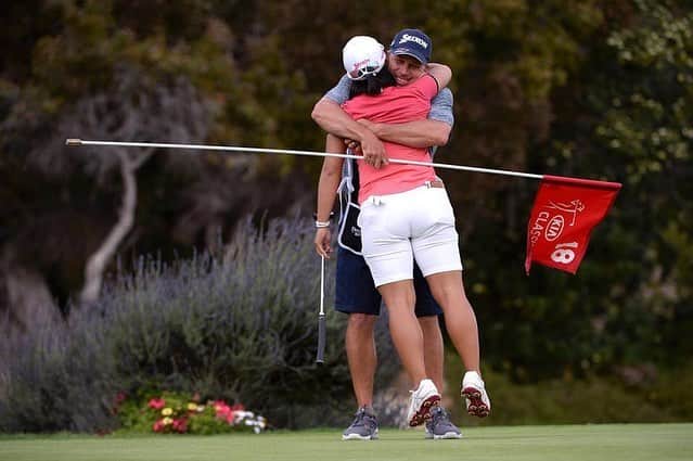 日本オリンピック委員会さんのインスタグラム写真 - (日本オリンピック委員会Instagram)「米女子ゴルフの起亜クラシックで、畑岡奈紗選手が最終ラウンドで6バーディーを奪うなど67をマークし、逆転でツアー3勝目を飾りました。おめでとうございます🎊 . Nasa Hataoka won the KIA Classic golf tournament in California. Congrats!!🤩 . #NasaHataoka #golf #lpgatour #ThirdVictory #畑岡奈紗 #ゴルフ #通算18アンダー #がんばれニッポン #japaneseolympiccommittee #TEAMNIPPON . 📷AP/AFLO」4月1日 12時50分 - teamjapanjoc