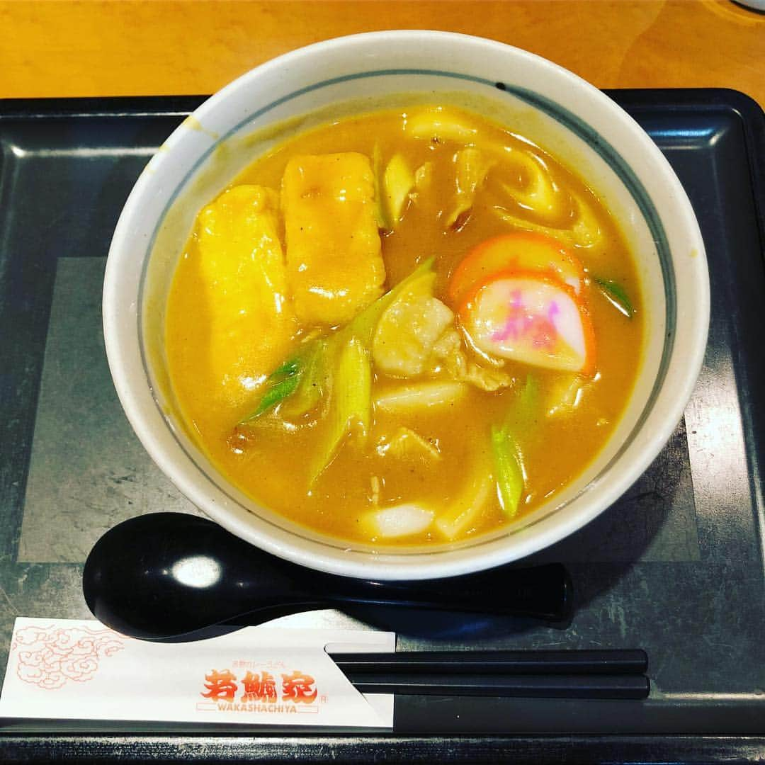 江藤あやさんのインスタグラム写真 - (江藤あやInstagram)「大好きなカレーうどん。 ・ #若鯱家 #カレーうどん #名古屋名物」4月1日 13時11分 - ayayakko19