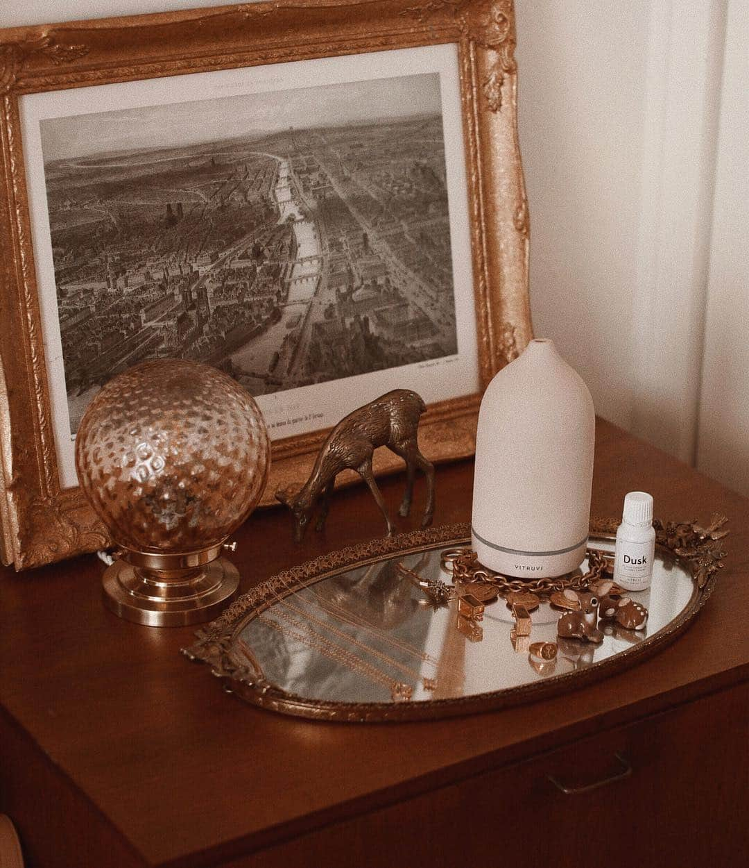 コートニー・ハルヴァーソンさんのインスタグラム写真 - (コートニー・ハルヴァーソンInstagram)「Never without my little stone @vitruvi oil diffuser. My favorite part about diffusing oils is coming up with blends and scent combinations that can help with whatever I am up to at the moment. At night I like a mixture of lavender and bergamot, but when I’m working (like last night, trying to finish all emails and editing before I leave for Morocco) I like a blend that helps with focus. 5 drops Rosemary + 7 drops Cedarwood helps center me. Do you diffuse oils at home? I’d love to hear some of your favorite combinations. And PS, if you don’t have a @vitruvi oil diffuser in your life yet, you can use my code prettylittlefawn for 20% off. You can use the code on oils and oil blends too, so if you’re not ready to make your own blends, check out some of theirs - dusk (pictured above) is a personal favorite of mine. #onlyessentials #vitruvi #sponsored」4月2日 0時42分 - prettylittlefawn