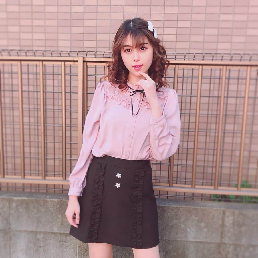 寺山葵さんのインスタグラム写真 - (寺山葵Instagram)「。。。忘れてないよ？ インスタさん笑笑🌸✨」4月1日 23時20分 - a.terayama