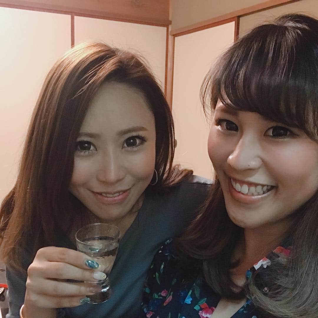 渡瀬茜さんのインスタグラム写真 - (渡瀬茜Instagram)「今日は新元号が『令和』と決まったお祝いに！ていうのは嘘でゴルフ仲間のあずあずが退職して新しい職場に移るお祝いに女2人で鰻✖︎日本酒でお祝い(*´꒳`*)最高すぎるー💖あずあずお疲れ様❤️そして次の職場でも頑張ってね！また近いうちにゴルフしましょ⛳️ 今日は美味しい日本酒のおかげでぐっすり眠れそうです☺️ #ゴルフ女子仲間#お祝い#日本酒#ゴルフ好き#お酒好き##日本酒女子#ゴルフ仲間#飲み友#日本酒好き#お疲れ様でした#お酒#ほろ酔い#ほろ酔い女子」4月1日 23時12分 - wataseakane1