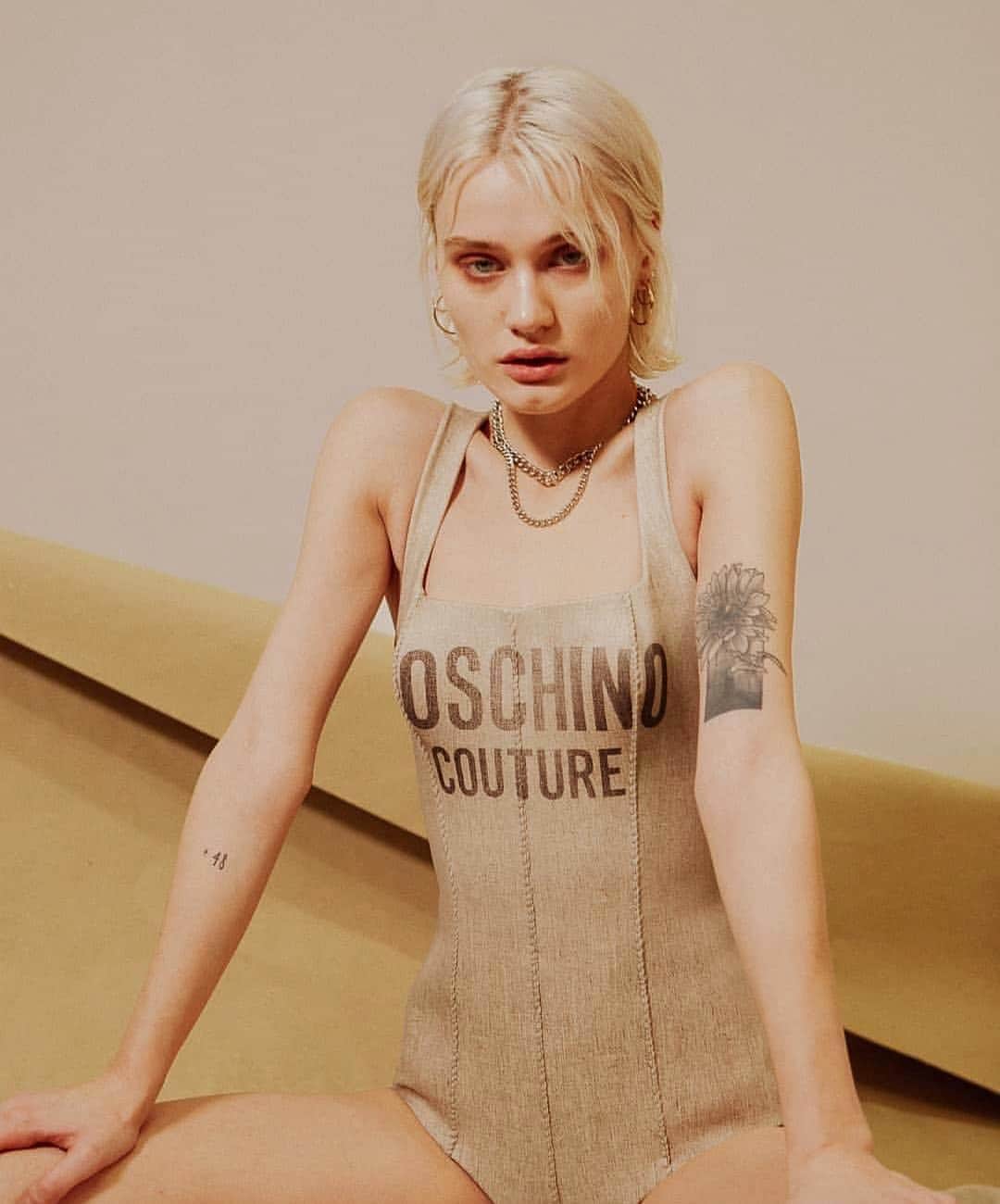Moschinoさんのインスタグラム写真 - (MoschinoInstagram)「#Repost @ancamacavei ・・・ ⚡🔥 @nicolegregorczuk @marcogiulianoph #moschino @itsjeremyscott」4月1日 23時41分 - moschino
