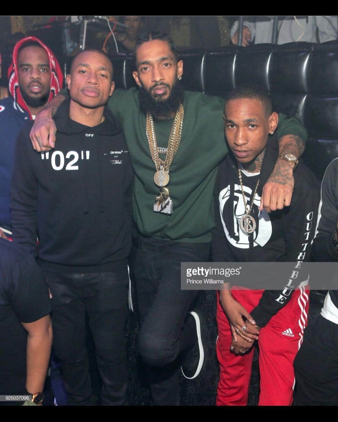 アイザイア・トーマスさんのインスタグラム写真 - (アイザイア・トーマスInstagram)「“If it wasn’t for the MARATHON, I wouldn’t of made it through” @nipseyhussle  Damn! Damn! Damn! When i got the news yesterday before the game it reminded me when I got the news about my sister. It hit my heart straight on!!! I just spoke to you a few days ago cuz like this can’t be real. It seemed like our careers took off at the same time, I listened to your music EVERYDAY since ‘08 and we built our friendship up ever since then. You been REAL since day 1 and always showed me genuine love! You touched more lives than you would ever imagine and got people through real life situations by just being who you are... This is one of the toughest post I’ve ever had to make, I didn’t want to believe anything that I was hearing and I still don’t. You really had the world running they MARATHON! I remember every time I came by the shop to show love to you and the homies y’all would walk me to my car and tell me “Be safe out here”. This hit home and I pray that God protects your family, your kids and the whole HOOD. You inspired a whole generation with your music and what you stood for, no matter who you were or how your life was you could relate to what Nip was speaking through his music whether you was in the streets, a athlete, doctor it didn’t matter because it was about grindin for whatever you believed in! The world felt this shit and it will never be the same but ima do everything I can to keep this MARATHON life going. All Money IN no money OUT! Thank you for changing the world @nipseyhussle “So if it’s meant, than it’s gon be People love it, cause they know that it’s the real me The cops hate it, so they hope my homies kill me But I don’t want the fame, I just want y’all to feel me It’s my time, so I’m going in We ball till we fall, F*** how the story ends We see these niggas hatin’ I know you hoes plotting I ain't worried bout it Cause I know God got me”  RIP @nipseyhussle」4月1日 23時54分 - isaiahthomas