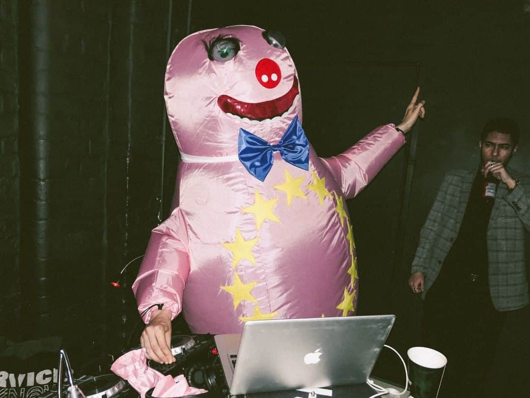 Dazed Magazineさんのインスタグラム写真 - (Dazed MagazineInstagram)「Nothing but respect for our Prime Minister. ⁣ ⁣ Yep, that’s right – that’s Mr. (Brexit) Blobby DJ-ing at our party launching #ThePresentTense – an exhibition of photos from YOU responding to our current, surreal political climate. ⁣ ⁣ Tap the link in bio to read more about #WhatWentDown on the night, and see the exhibition for yourself at @thelncc for the next three weeks 📲⁣ ⁣ 📷@turkinafaso ⁣ Brexit Blobby designed by @rottingdeanbazaar⁣ Project concept @jackstuartmills」4月2日 0時06分 - dazed