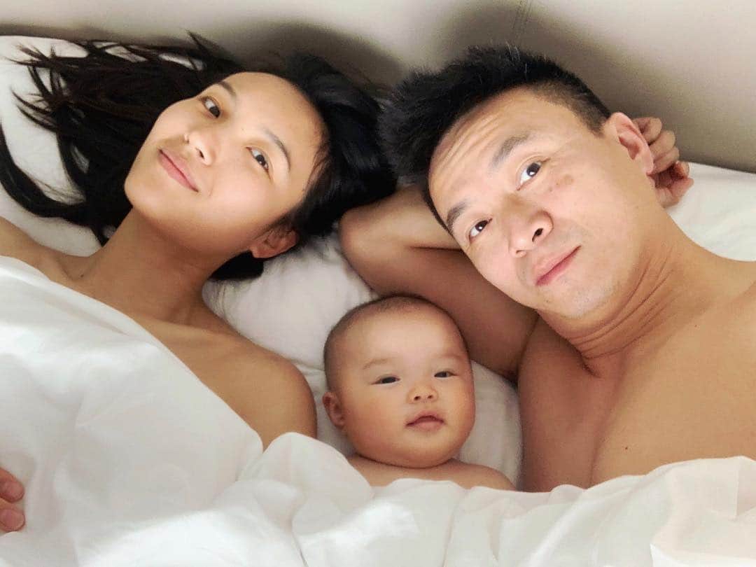ルピン・ワンのインスタグラム：「👨‍👩‍👧💓😘」