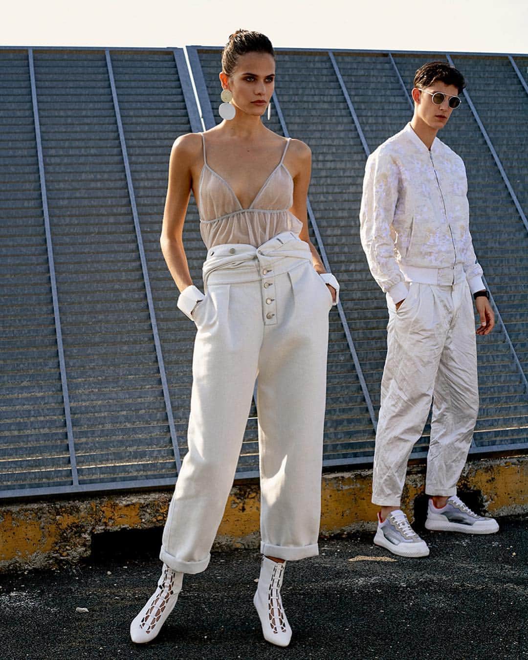 のインスタグラム：「White hot in #EmporioArmani #EABoarding」