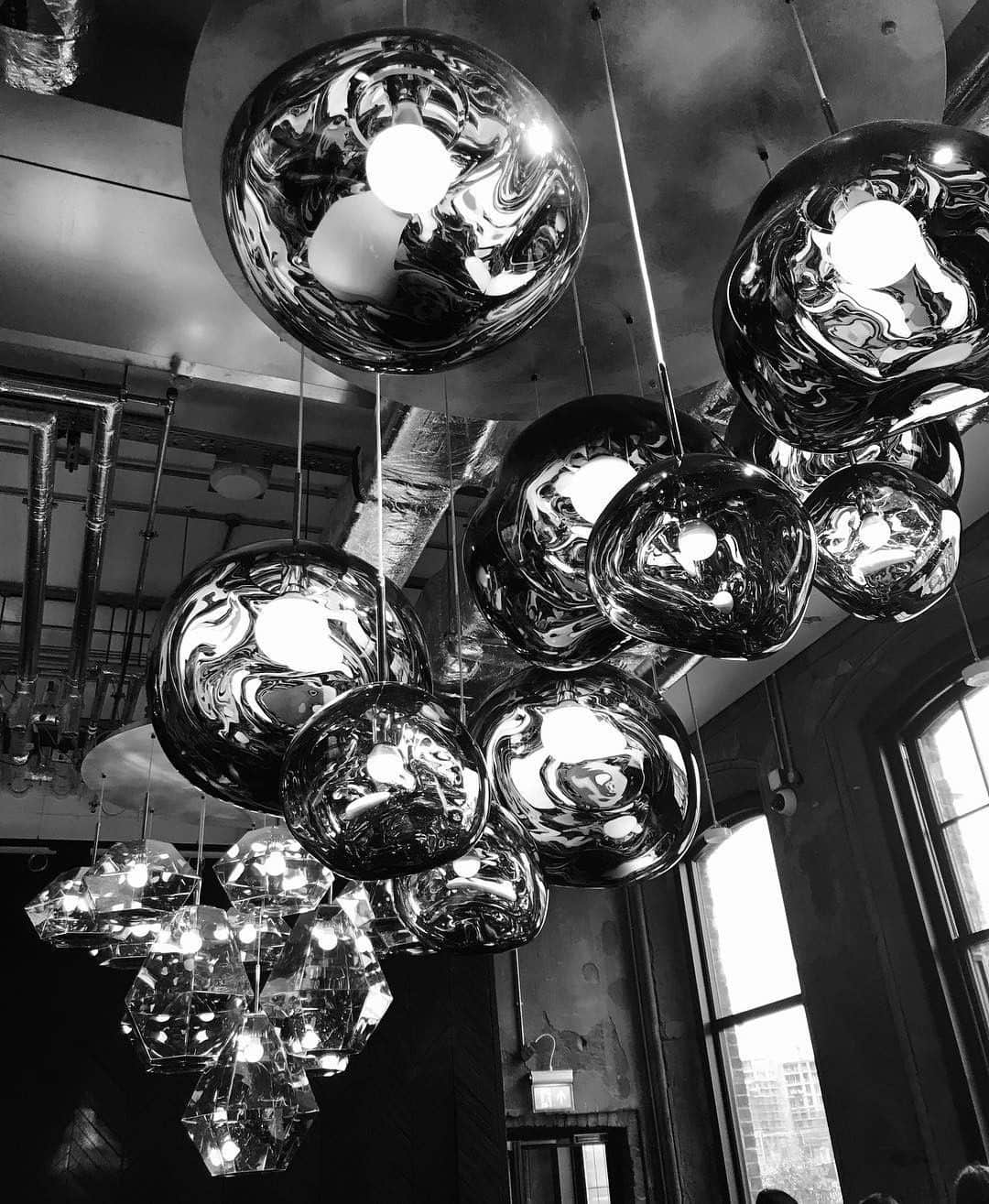 のインスタグラム：「MONOCHROME COMPETITION, win a new OPAL light by posting your monochrome images using #tomochrome and mentioning and tagging us @tomdixonstudio.⁣ ⁣ -- ⁣ ⁣ Monochrome. Our direction and palette for 2019. ⁣ ⁣ Here's your chance to get involved. We want your art direction, your ideas and your point of view. ⁣ ⁣ The brief is: Where monochrome meets Tom Dixon.⁣ ⁣ Here's your chance to WIN a new OPAL light. Simple post your monochromatic inspired images, photos, videos or graphics. ⁣ Essentially any visual medium you can post on Instagram will be valid. Get creative.⁣ ⁣ To be eligible you must tag us @tomdixonstudio and use #tomochrome⁣ ⁣ Tom and the design studio will pick their favourite, which will be the winner.⁣ ⁣ We'd like to use everyone's entry on tomdixon.net so if you enter and use #tomochrome you will likely be featured. ⁣ ⁣ Competition closes on 23.59 on 18th April 2019 and the winner will be announced on the 26th April 2019.⁣ ⁣ #competition #photocompetition #monochrome #monochromatic #tomdixon #tomdixonstudio ⁣ ⁣ Photo by @lidamichelaki」