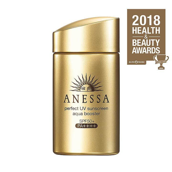 資生堂 Shiseido Group Shiseido Group Official Instagramさんのインスタグラム写真 - (資生堂 Shiseido Group Shiseido Group Official InstagramInstagram)「#ShiseidoKorea has ranked #1 with sunscreen brand #ANESSA's Perfect UV Sunscreen #AquaBooster and skincare brand #SENKA's #PerfectWhip in the Sunscreen  and Cleansing categories respectively at the #OliveYoung Health and Beauty Awards 2018. Olive Young is the largest health and beauty retailer in Korea, commanding more than 80% of market share. This is the second consecutive time Perfect UV has taken #1, and Perfect Whip's third year running, and CEO of Shiseido Korea, Hak-sang Hwang, attended the ceremony to receive the award.  @anessa_kr_official @senka.kr @oliveyoung_official  #shiseidoskincare #sunscreen #shiseido #아넷사 #선크림 #센카 #퍼펙트휩 #시세이도 #アネッサ #専科 #パーフェクトホイップ #日焼け止め #資生堂 #资生堂」4月1日 16時00分 - shiseido_corp