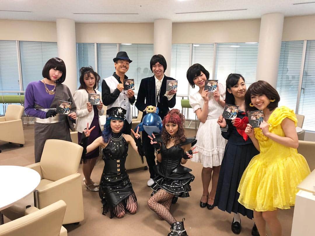岩村菜々美さんのインスタグラム写真 - (岩村菜々美Instagram)「おやすみホログラムさんの「plan」というMVに出演させて頂きました。 ぜひ、ご覧ください。 #おやすみホログラム #エイプリルフール ！？ #中森明菜 さん #ものまね #ななみなな」4月1日 16時13分 - nanami1120