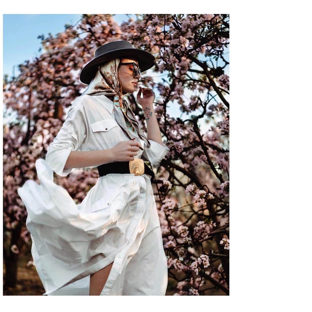 のインスタグラム：「🌸LAURA @viewsbylaura wearing #dorotheeschumacher #totallook #mondays #cherryblossom #blooming #onceayear #nature #traveltheworld #outfitinspo #inspiration #spring #ss19 #BreatheHavana #acolorfulmind 🌸」