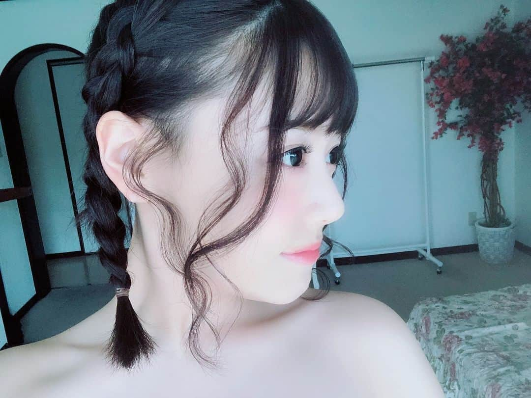 浜崎真緒さんのインスタグラム写真 - (浜崎真緒Instagram)「💇‍♀️💇‍♀️💇‍♀️🦱 #浜崎真緒  #maohamasaki  #hairstyle  #hairarrange  #ヘアアレンジ」4月1日 17時04分 - maohamasaki_official