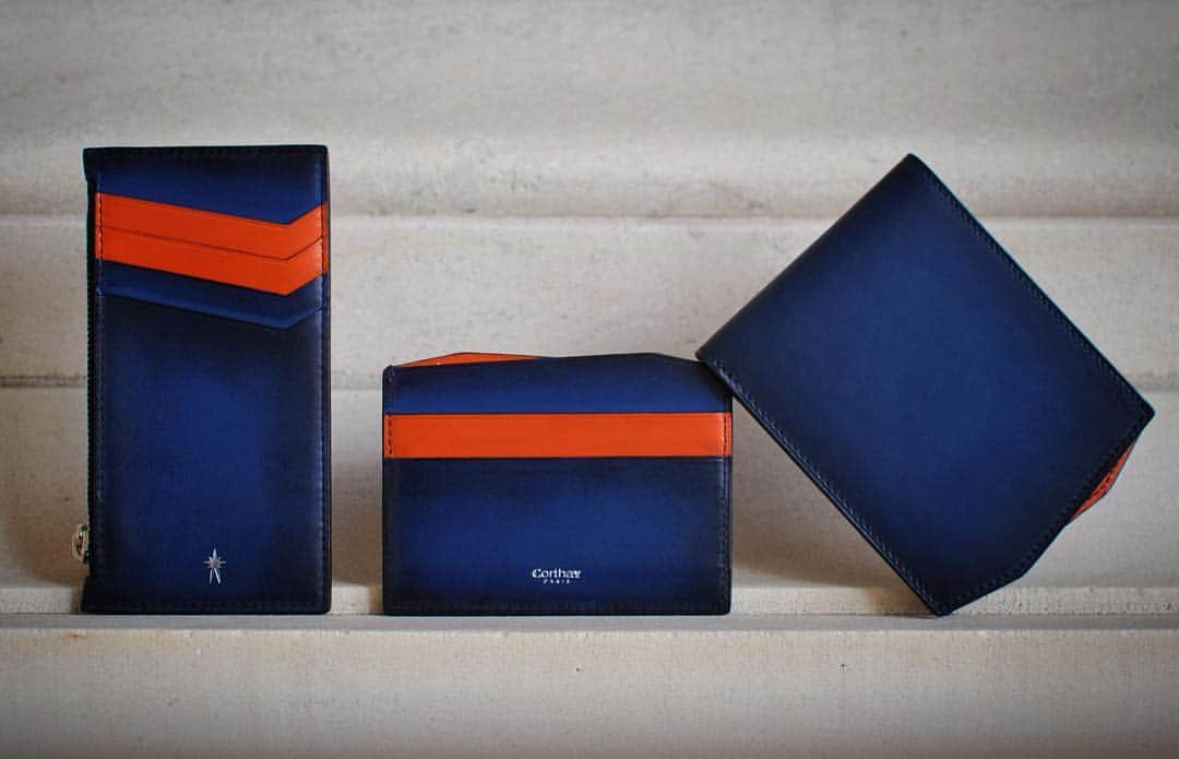 コルテさんのインスタグラム写真 - (コルテInstagram)「🎨 Our SS19 Small Leather Goods collection is available in-store! The Nemo coin & cardholder, the Steven cardholder and the Peter wallet, now in striking Rothko-inspired Blue and Orange! 🎨 • • #Corthay #Paris #SmallLeatherGoods #Accessories #PetiteMaroquinerie #Nemo #CoinHolder #Steven #Cardholder #Peter #Wallet #Blue #Orange #Leather #Cuir #SS19 #TheFinestAccessories #LaCouleurCestCorthay #Shoeporn」4月1日 17時05分 - maison_corthay